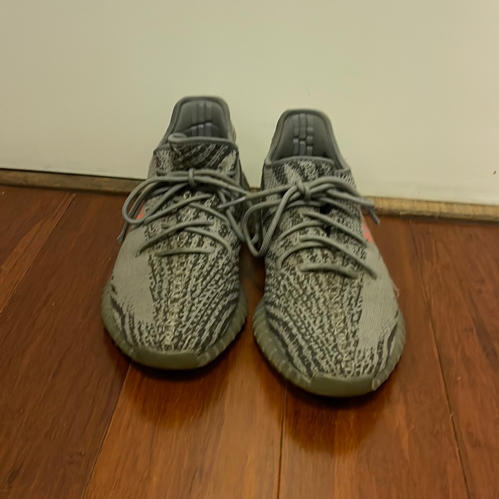 Yeezys 350 v2 UA